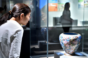 富有地域特色的文物展品讓觀眾流連忘返1_副本.jpg